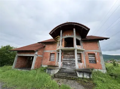 CASA LA ROSU | VIISOARA - Bistrita