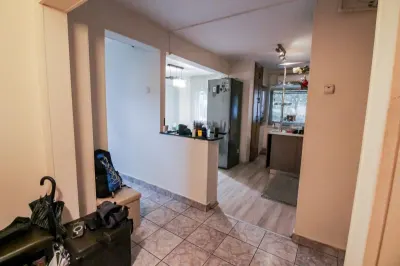 Inchiriere apartament  4  camere zona 9 Mai - foto 4