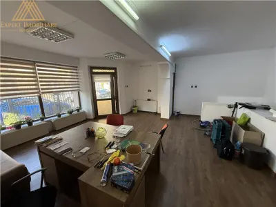 Spatiu ultra central de inchiriat - foto 4