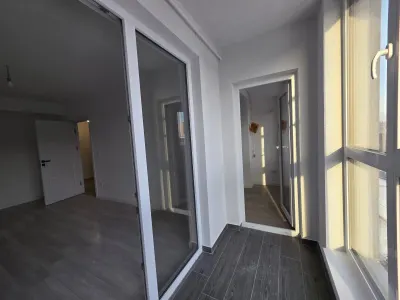 Apartament 2 camere - Etaj 1, balcon închis - Str. Soarelui, Păcurari - foto 8