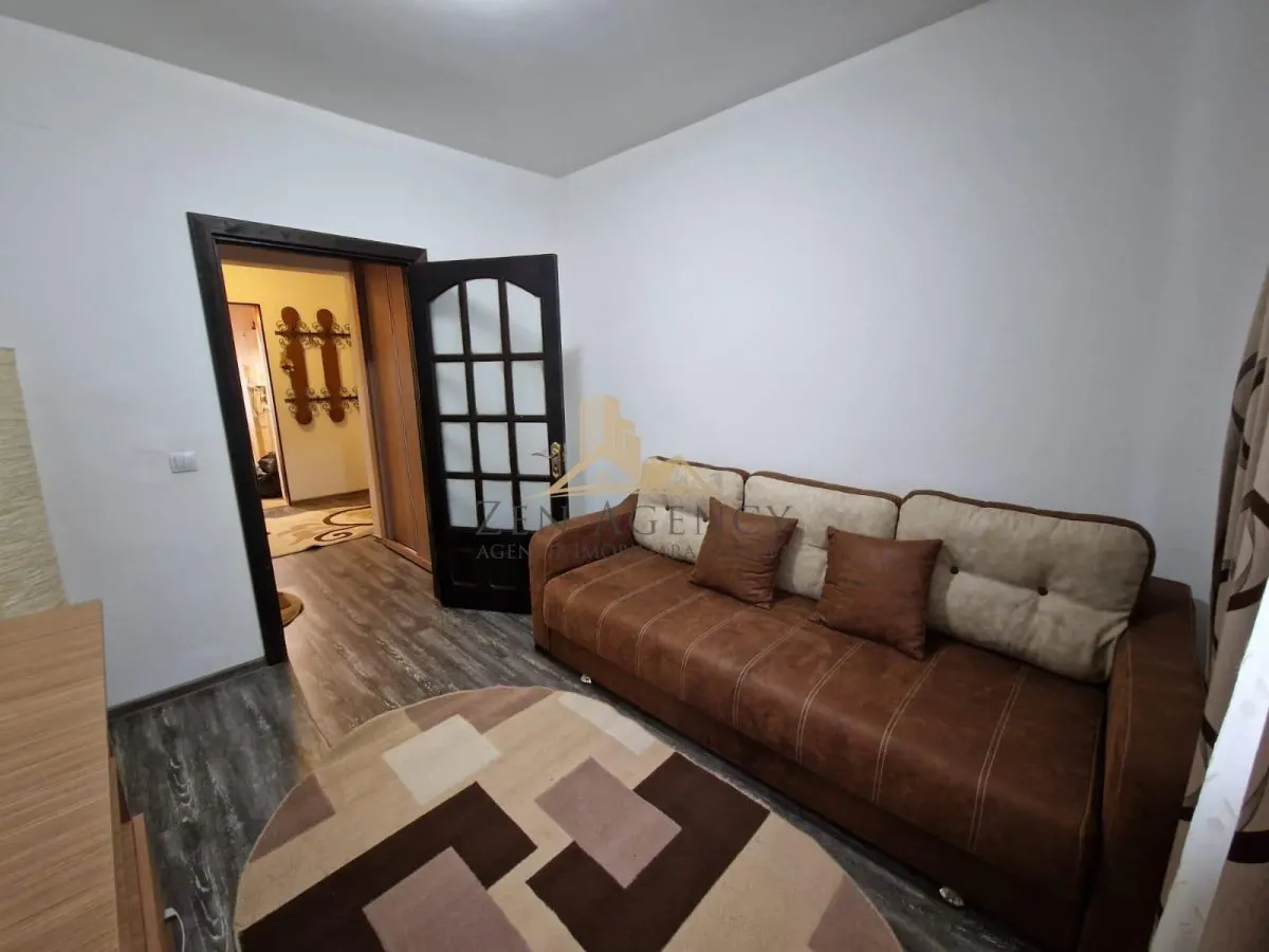 Apartament 3 camere, decomandat - foto 4
