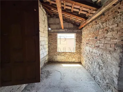 Calea Martirilor, casa cu curte, teren 414 mp - foto 15