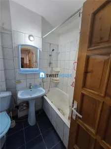 Apartament decomandat cu 3 camere, 2 bai si 3 balcoane  Str. Tabacari, Fagaras - foto 15