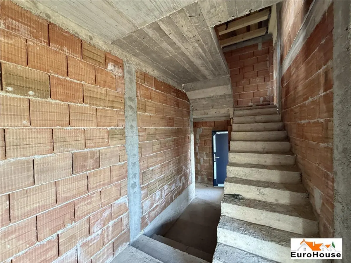 Casa De Vanzare P+E+M In Alba Iulia , Zona Oarda - foto 21