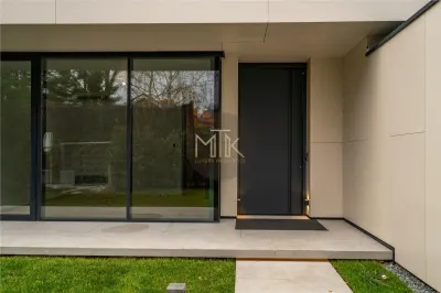 Vila de Lux Individuala cu Piscina si Finisaje Premium - 7 cam. | Iancu Nicolae - foto 4
