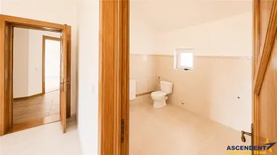 Nivel in casa, recomandat si activitati birou,  Tractorul, Brasov. - foto 15