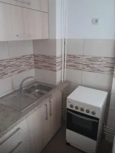 Garsoniera Astra-Saturn,mobilata-utilata,77000 Euro - foto 5