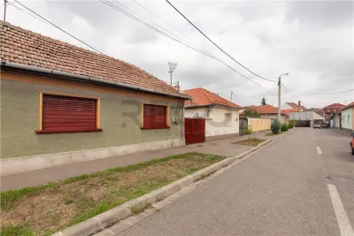 RECO Casa renovabila cu teren de 620 mp in Cantemir - Oradea