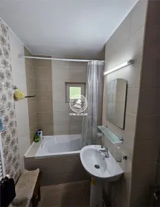 Apartament 3 camere Tg Cucu - foto 5