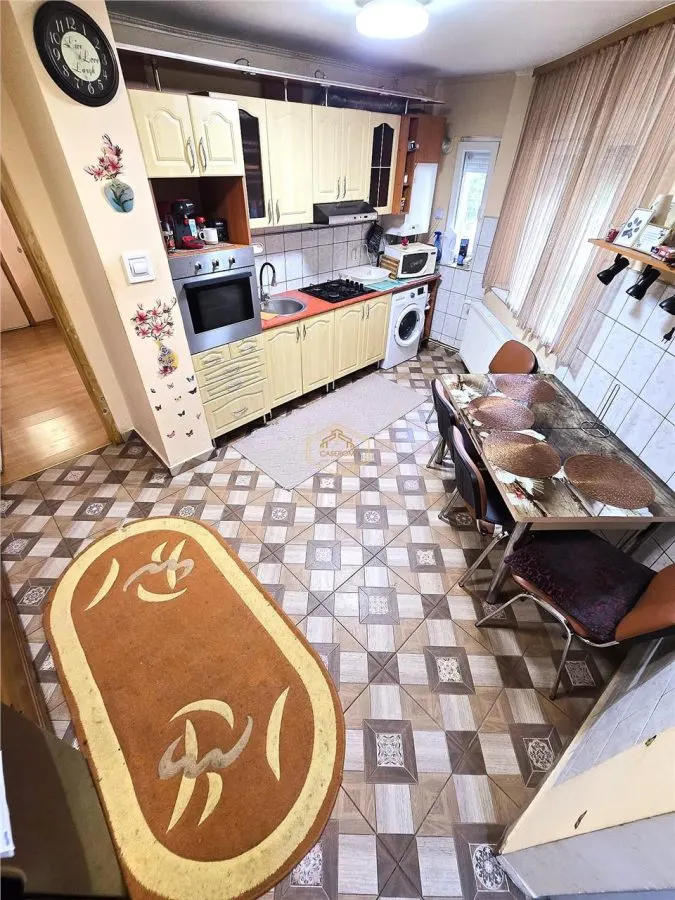 Apartament 3 camere | Bloc din BCA | Micro 16 - foto 1