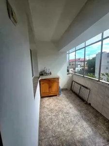 Apartament 3 camere, 2 bai, 2 balcoane, etaj intermediar zona Noua - foto 4
