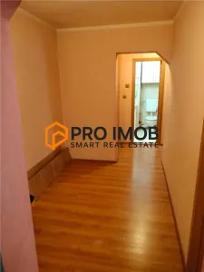 Apartament 2 camere cf 1 semidecomandat zona Micro 5 - foto 4