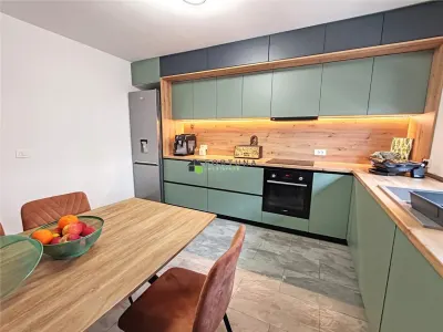 Casa moderna,  singura in curte - Izvor - foto 2