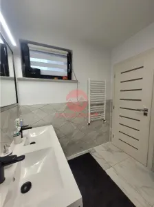 Vila P+1E, 2 Apartamente, Acces Separat, Plus Curte 249mp - foto 9