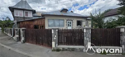 Casa cu 5 camere de vanzare in Breaza - Breaza