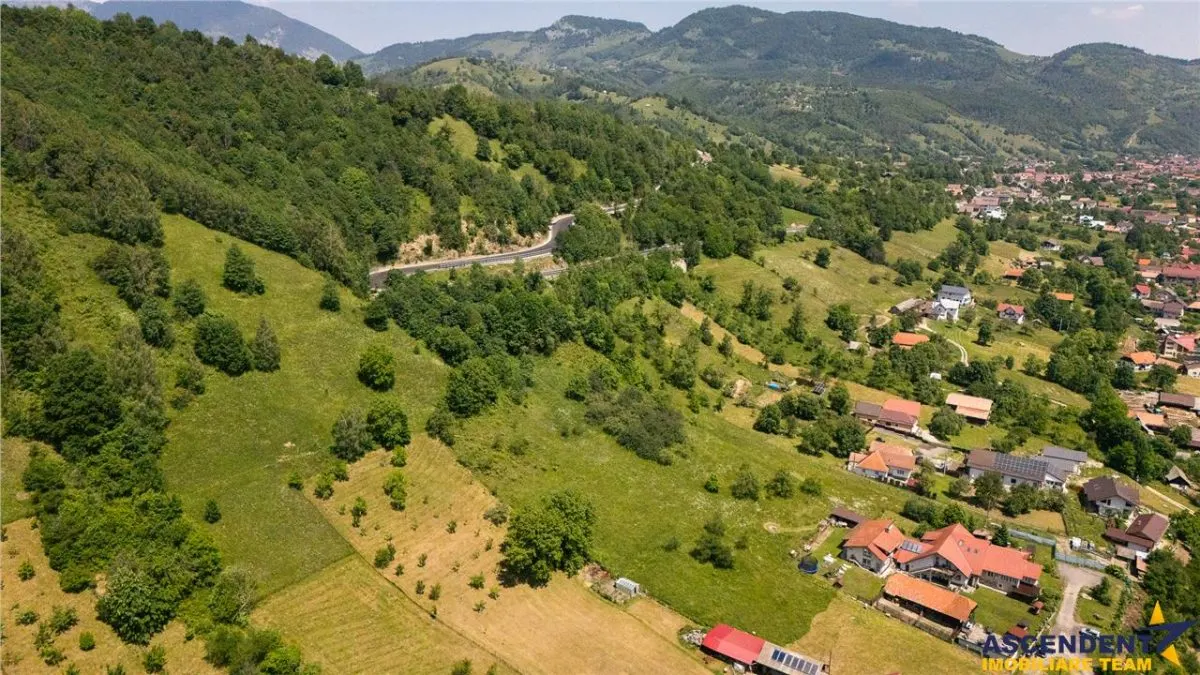 Deschidere spre crestele alpine+ documentatie turistica, 4.400 mp de inspiratie naturala - foto 20