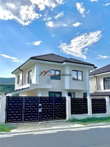 Comision 0%! Casa individuala semifinisata 110 mp utili, teren 400 mp in Luna. - Luna de Sus