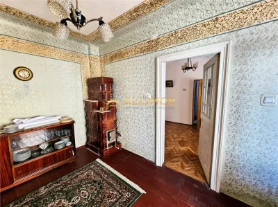 Casă de vânzare în zona Sala Sporturilor – ideală pentru locuit sau investiție - foto 5