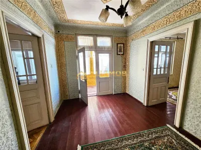 Casă de vânzare în zona Sala Sporturilor – ideală pentru locuit sau investiție - foto 8