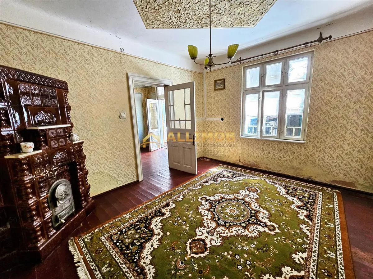 Casă de vânzare în zona Sala Sporturilor – ideală pentru locuit sau investiție - foto 10