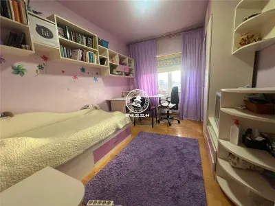 Apartament 4 camere  de vanzare  Pacurari, - foto 3
