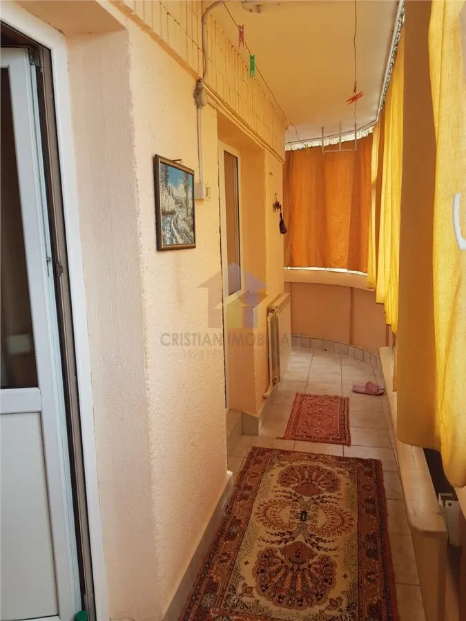 DECOMANDAT! Ap 3 camere, zona Victoriei-Garii in Sup de 78mp - foto 10