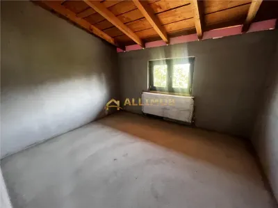 Casa de vânzare in Strejnicu - foto 14