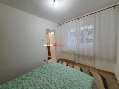 De inchiriat apartament cu 3 camere - foto 4