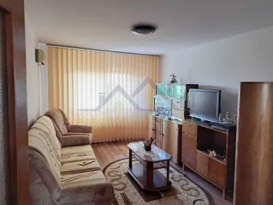 Apartament 2 camere decomandat cartierul Scriitorilor - Brasov