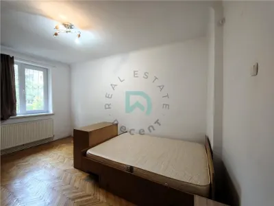 Închiriez 2 camere, Brasovul vechi - foto 17