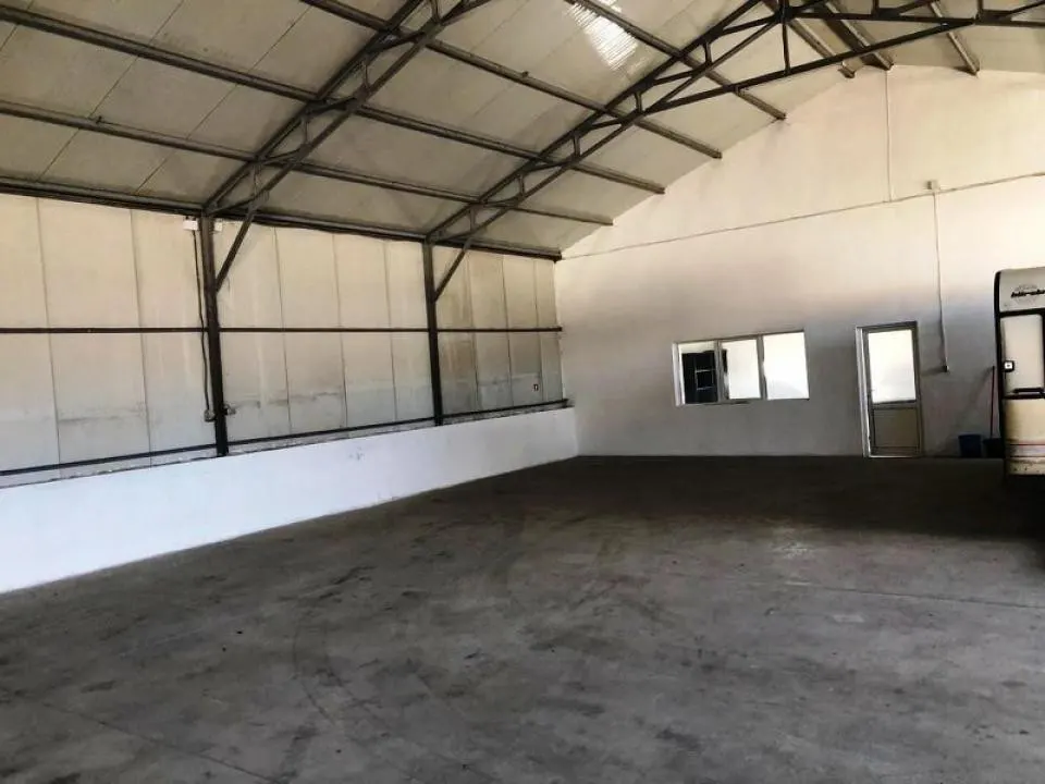 Hala de 440 mp si rampa betonata de 1340 mp in Blejoi. - foto 19