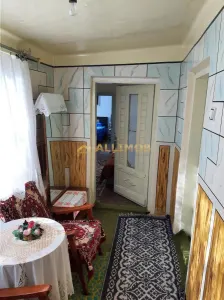 Casa cu 4 camere in zona Tabaci, Valenii de Munte -  teren 1000 mp. - foto 9