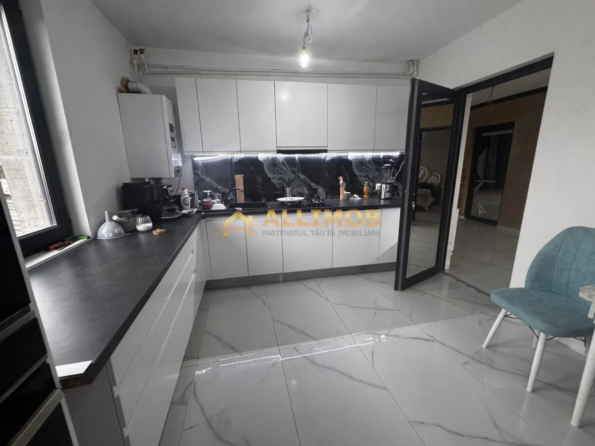 Casa 7 camere in Manesti. - foto 14