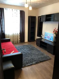Garsoniera zona Patria,decomandat,67500 Euro - Brasov