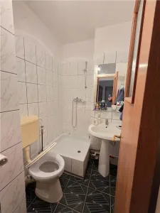 4 camere - centrala termica  -  parcare - Crangasi - foto 12
