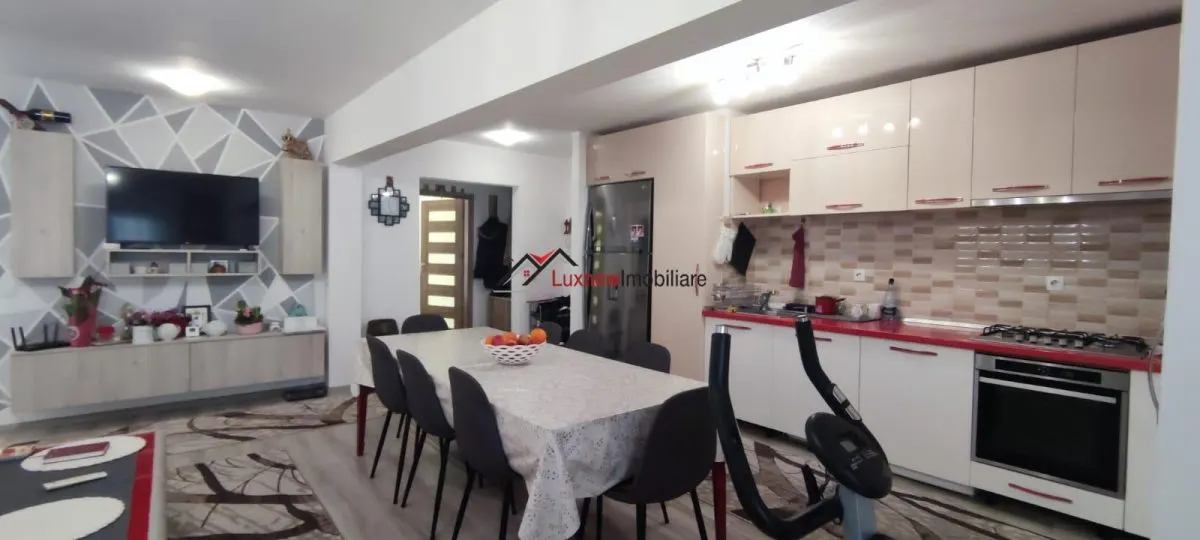 Propietate rara in Manastur, apartament cu 5 camere, balcon si pivnita, zona OMV! - foto 6