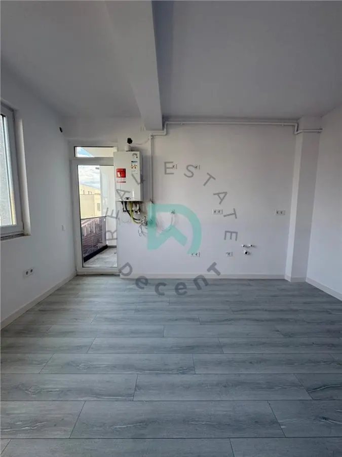 Garsoniera in bloc nou, etaj 2 - SELIMBAR - foto 3