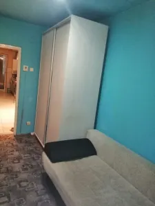 Se vinde apartament 3 camere parter - foto 4