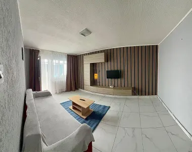 Apartament 3 camere zona Republicii - Ploiesti
