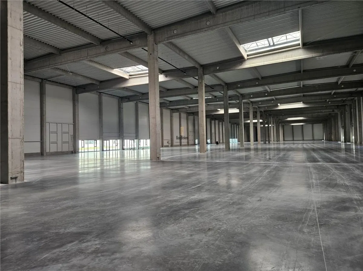 Spatiu Industrial - 7500 mp - Productie - Depozitare - foto 4