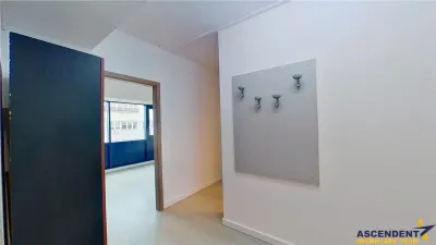 Tur LIVE! Spatiu birouri, renovat, Centrul Civic, Brasov. - foto 17