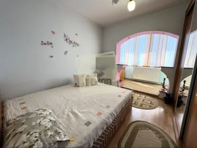 Apartament decomandat cu 3 camere 2 balcoane si pivnita in Valea Aurie - foto 5