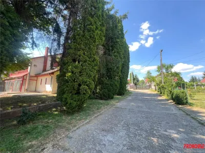 Duplex de vânzare – Piscina- Restaurant Barati, Bacău. - Bacau