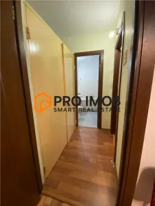 Apartament 2 camere cf 1 semidecomandat zona Berca - foto 9