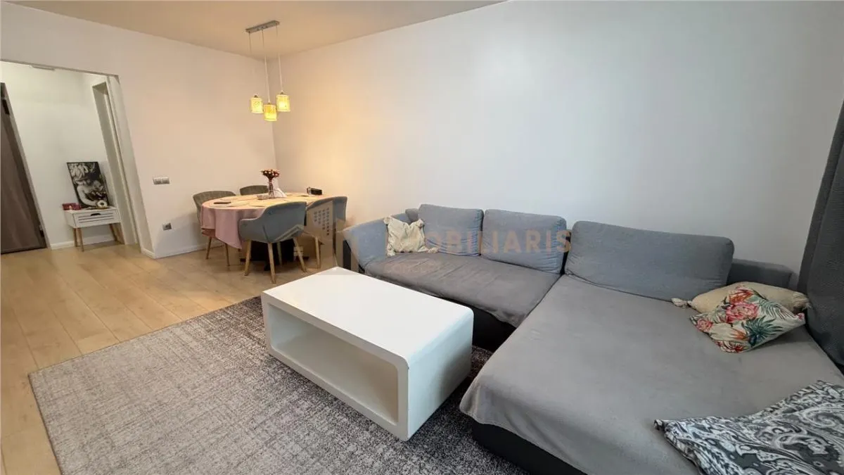 Apartament 3 camere + garaj, zona Moldovei - foto 1