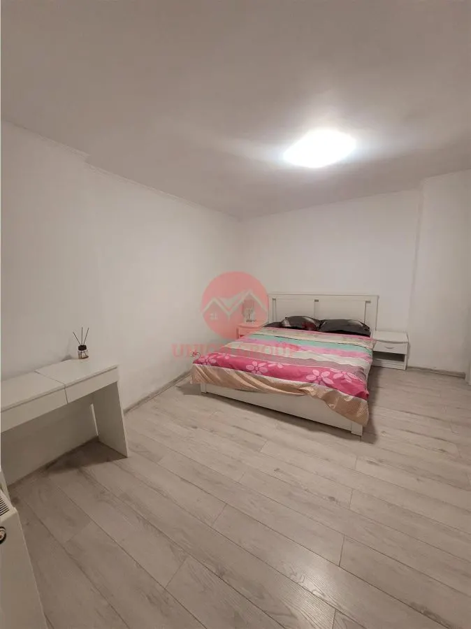 Casa Renovata si Mobilata Complet - Pozitionare Excelenta - Aproape de Delfinariu si Bd Mamaia - foto 6