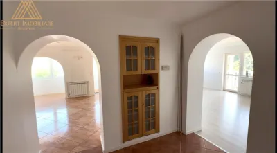 Apartament Luna 4 dormitoare de vanzare - Suceava