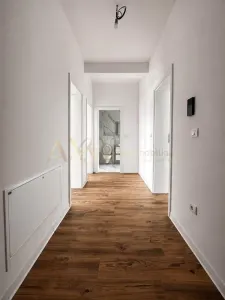 Vanzare apartament 2 camere - foto 3
