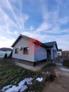Casa Noua, Moderna, Cocheta, cu Teren 521 mp, Poiana - foto 7