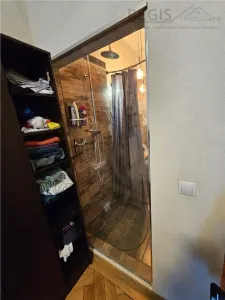 Investitie la cheie in zona centrala! 2 apartamente la casa, transformate in 3 unitati independente cu intrari separate – ideale pentru Airbnb - foto 16